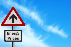 Verkehrszeichen_steigende Energiepreise