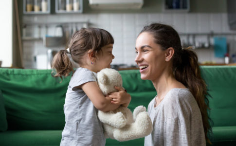 Mutter mit Ihrer Tochter